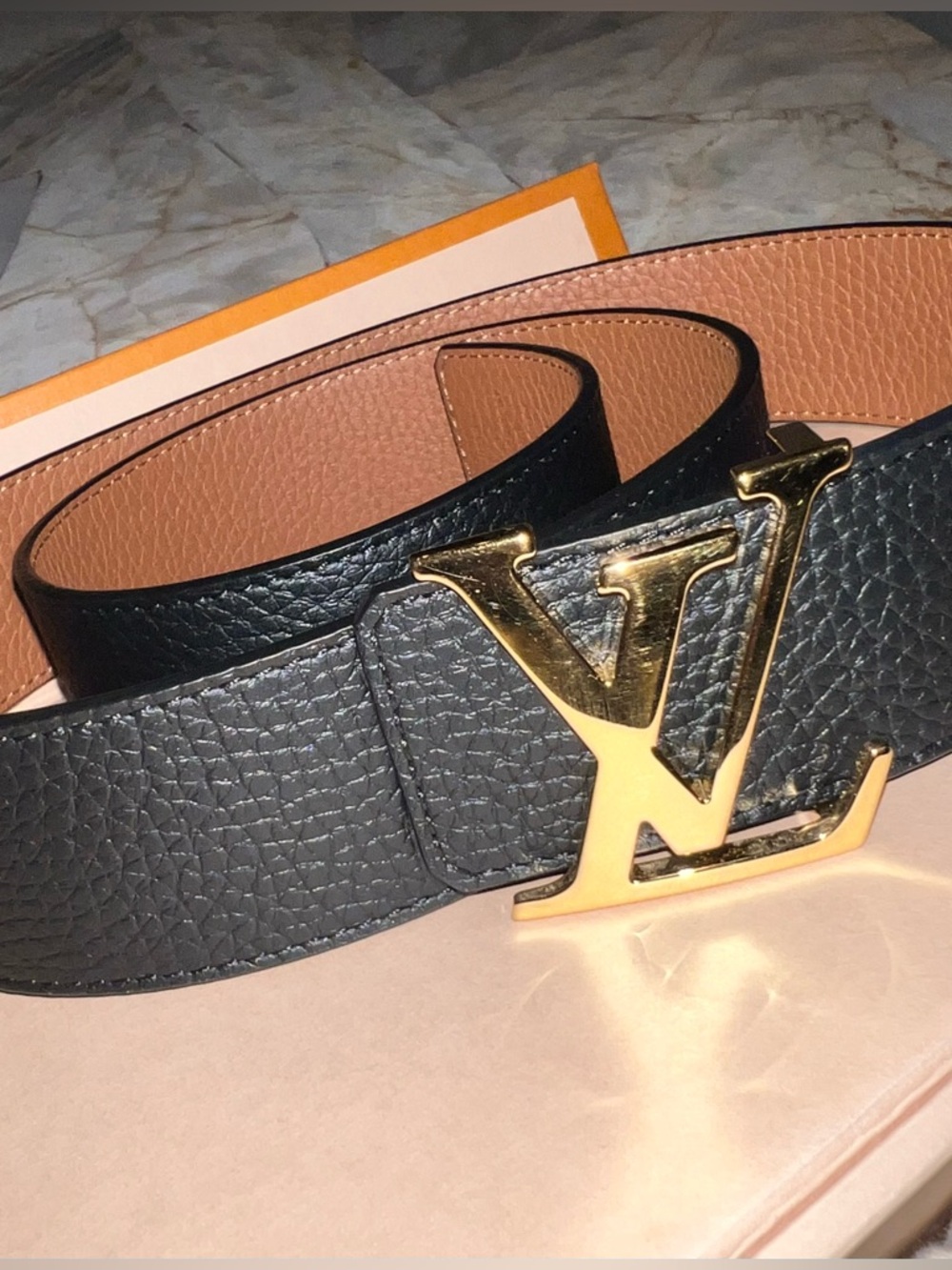 Louis Vuitton Black and Brown Set of 2 Men's Belts with Gold LV Buckle 90/36 - Picture 6 of 10